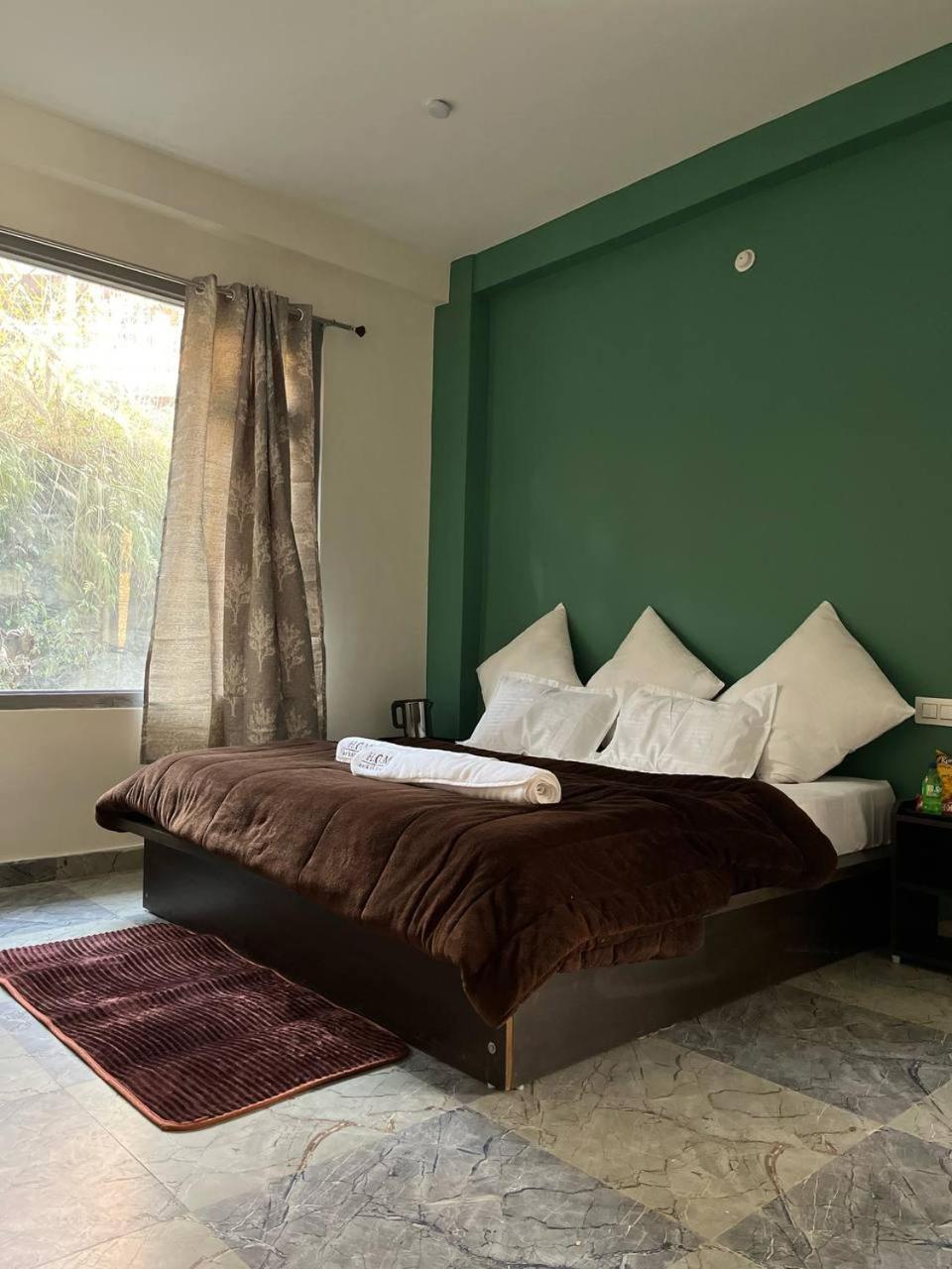 Hom House Of Mannmauji Riverside Kasol Esterno foto